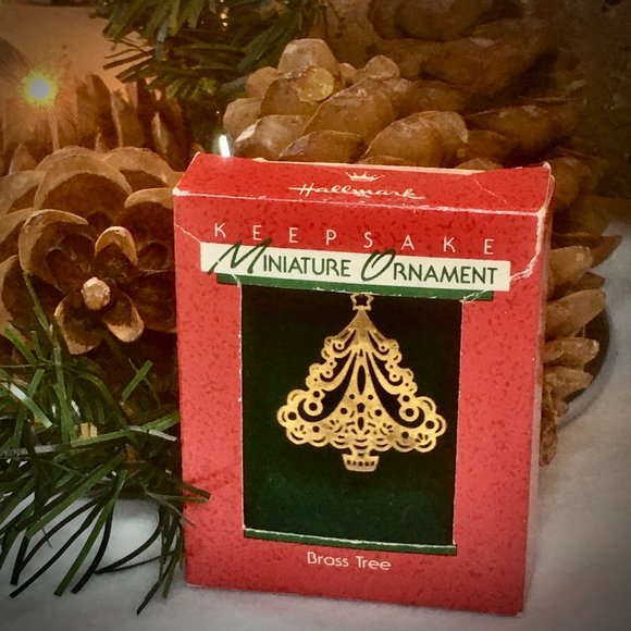 Vintage 1988 Hallmark Keepsake Miniature Ornament - Brass Christmas Tree - Picture 5 of 6